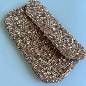 Vintage beaded beige snap closure clutch